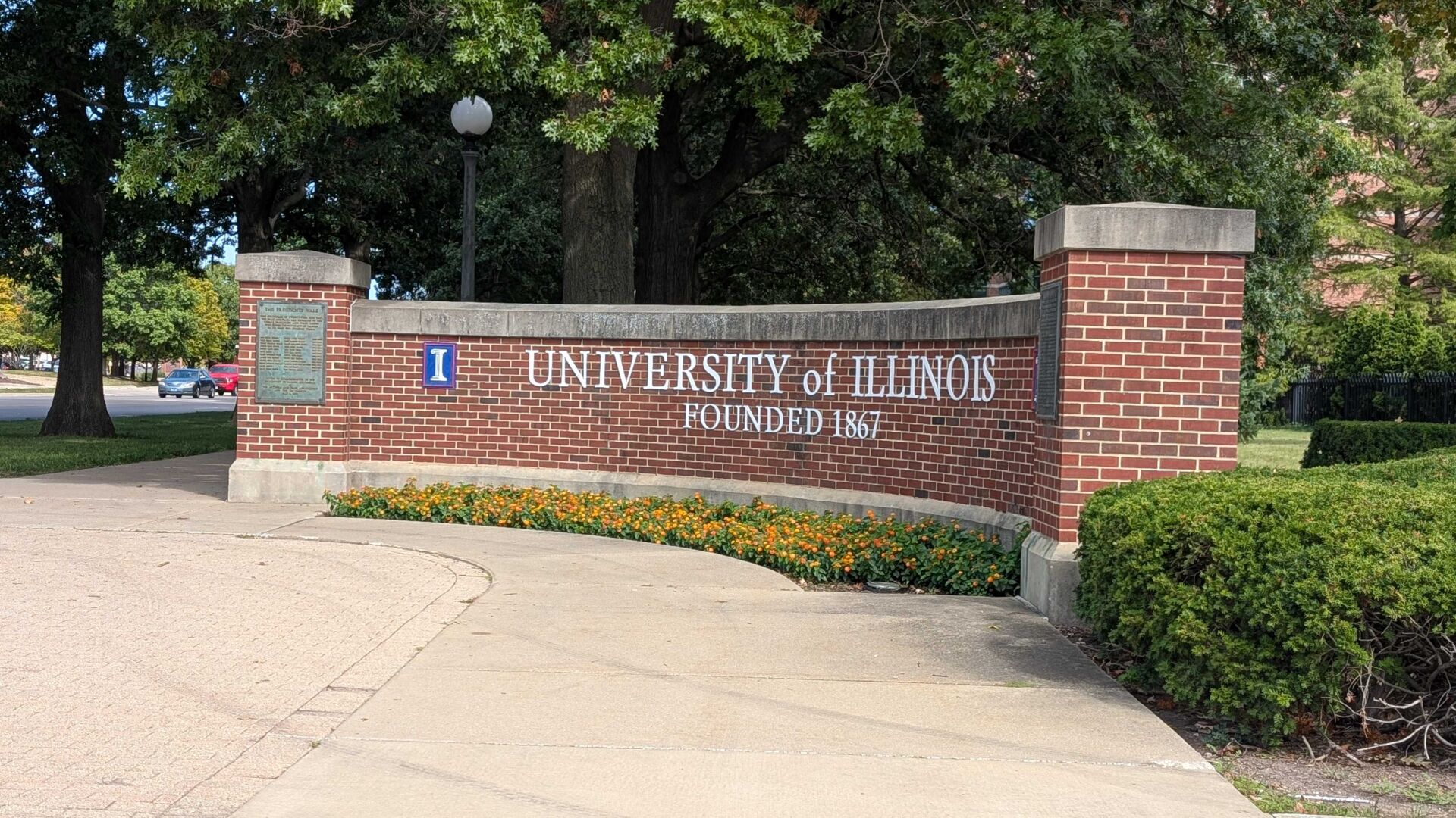 ILLINI - University of Illinois, U of I